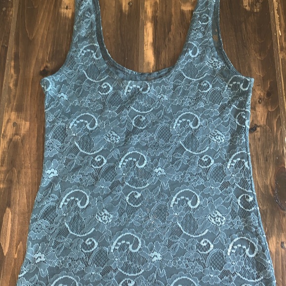 TALULA🌟 lace top - Picture 2 of 4